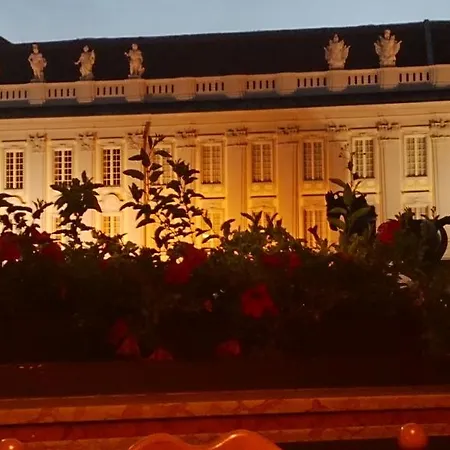 Der Platengarten فندق أنسباخ