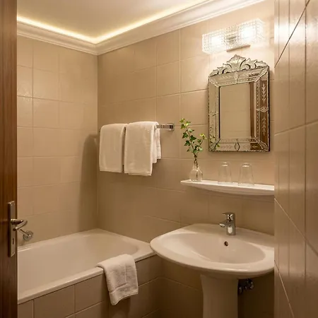 Hotel Der Platengarten 3*