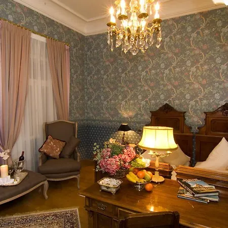 普兰腾花园酒店 3*